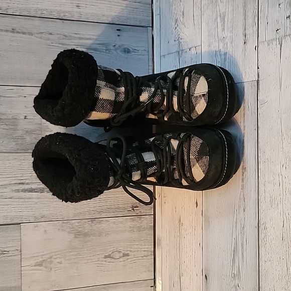 Wedged boots - Picture 3 of 4